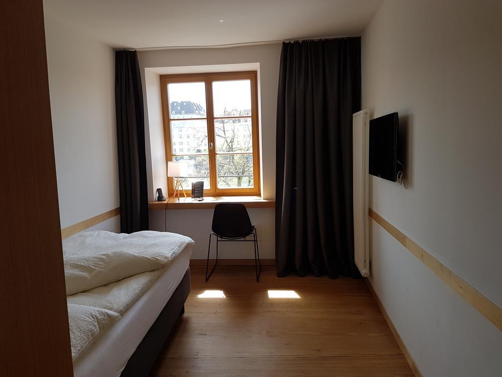 Single Room River View,462750723:JPEG